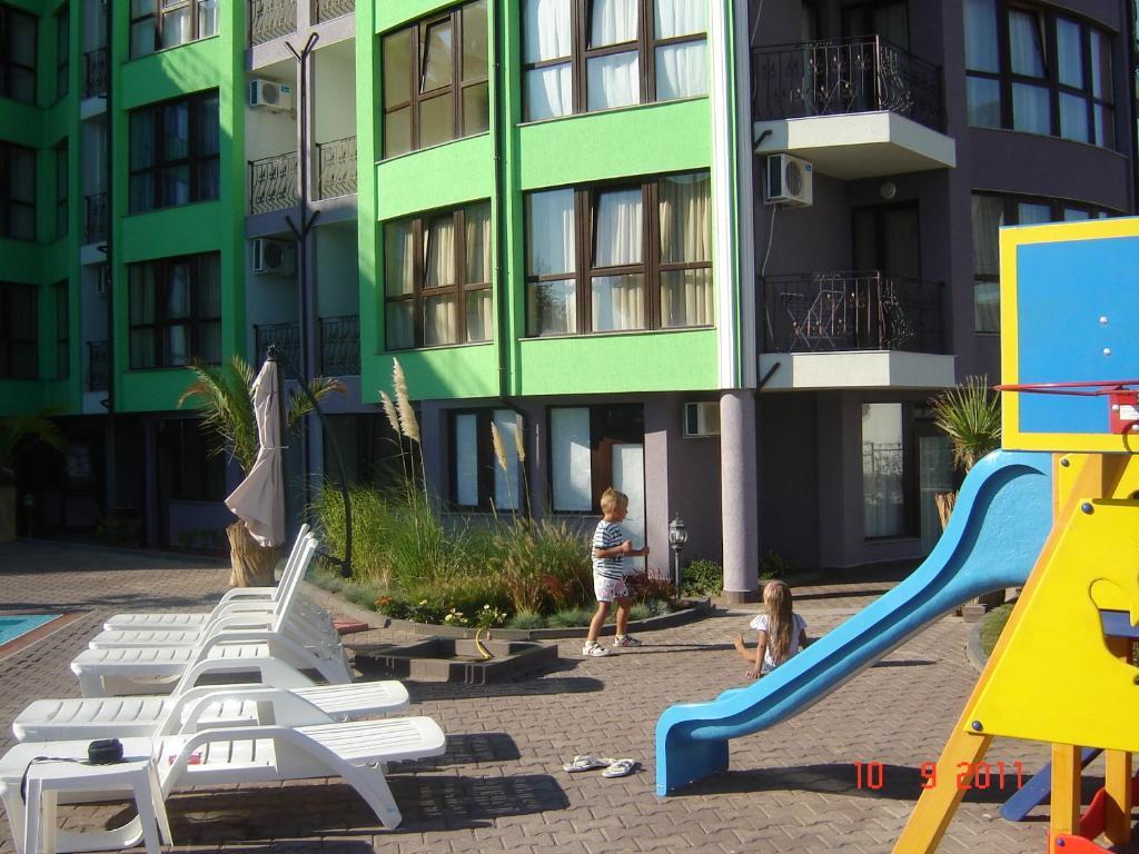 Лагуна Бийч Хотел Aparthotel Равда Екстериор снимка