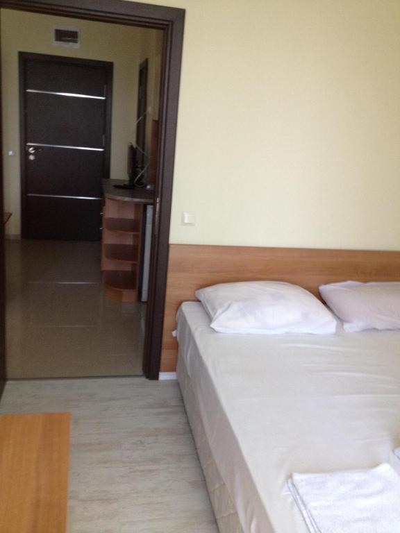 Лагуна Бийч Хотел Aparthotel Равда Стая снимка