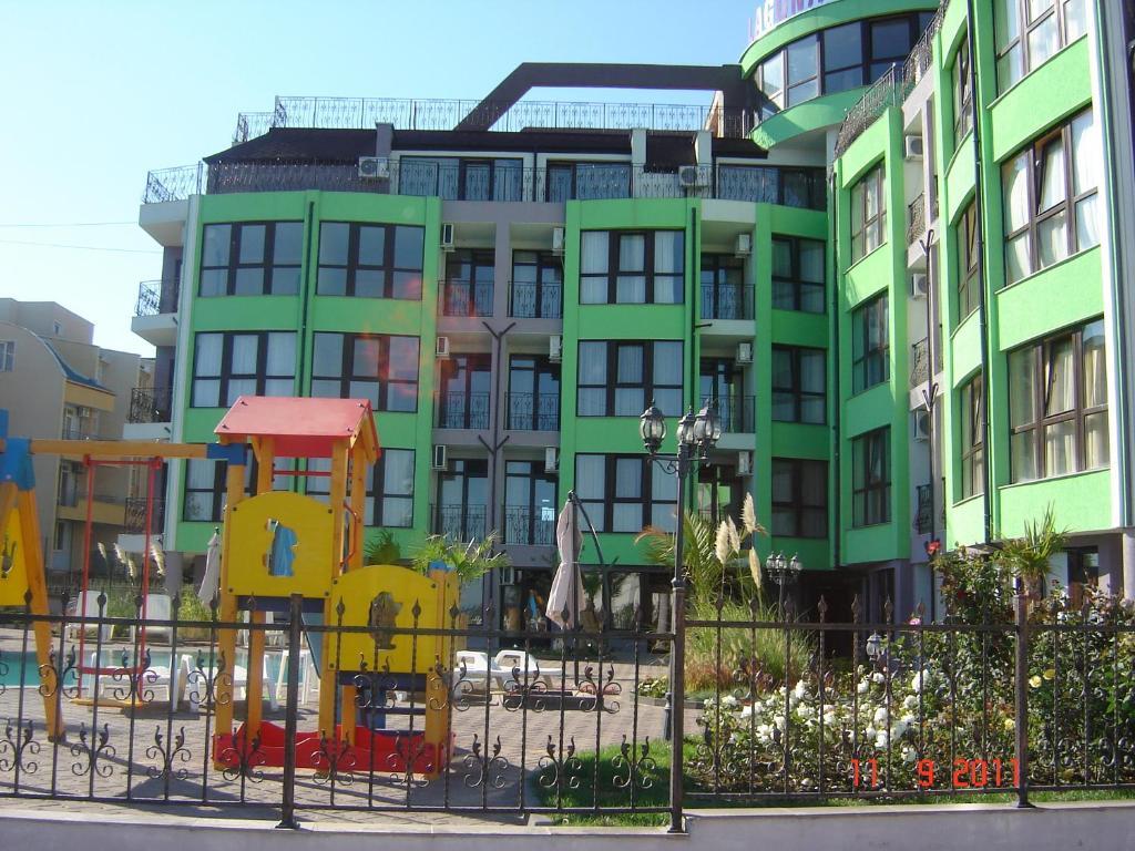 Лагуна Бийч Хотел Aparthotel Равда Екстериор снимка