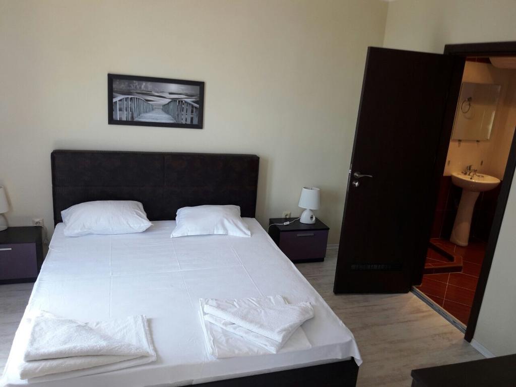 Лагуна Бийч Хотел Aparthotel Равда Екстериор снимка